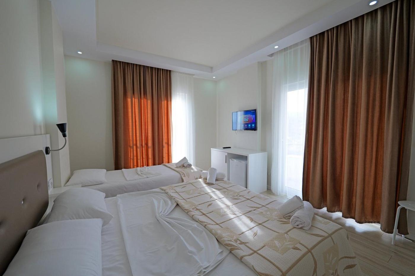 Helia Seaside Hotel Sarandë Exteriér fotografie