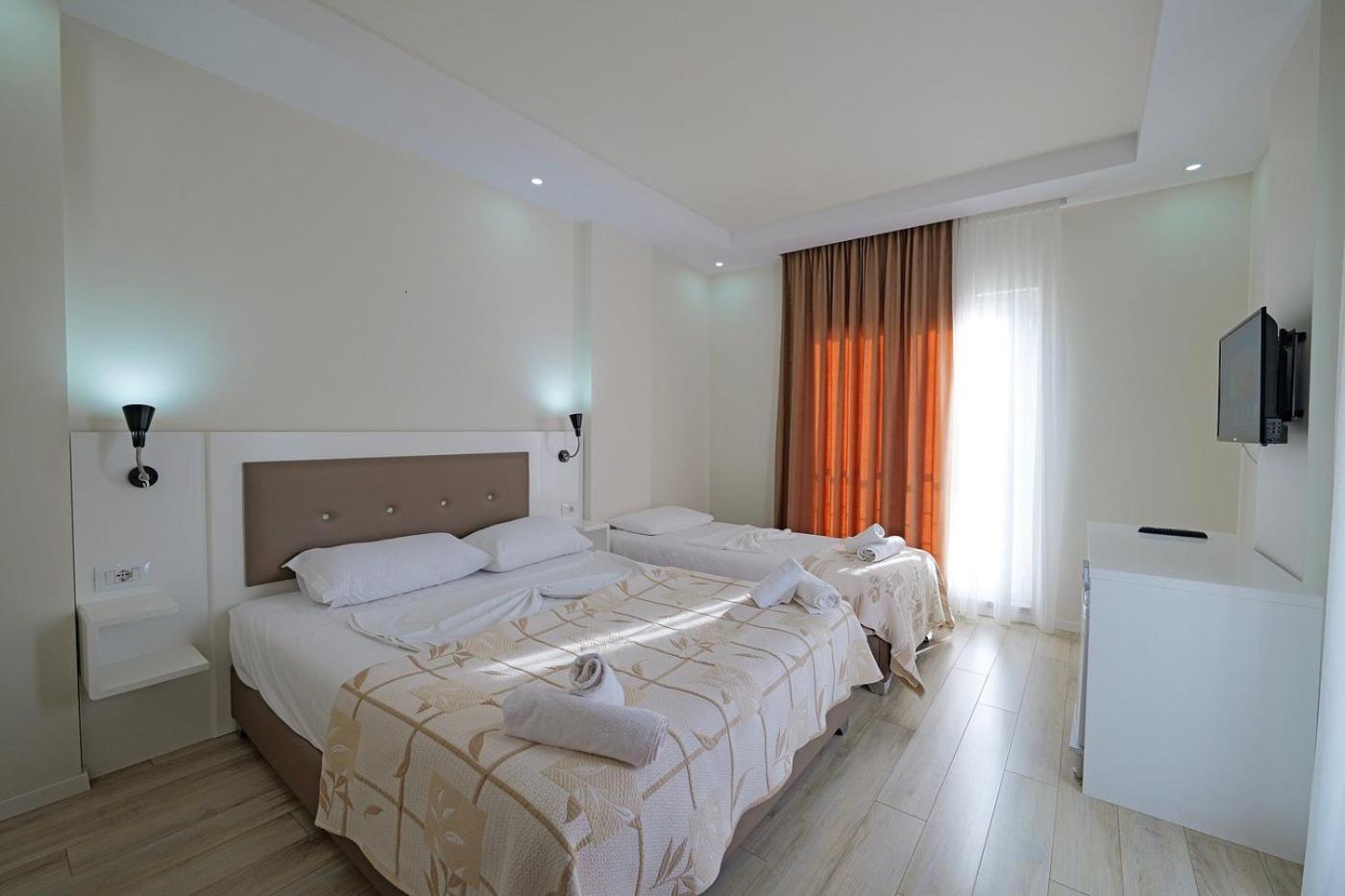 Helia Seaside Hotel Sarandë Exteriér fotografie