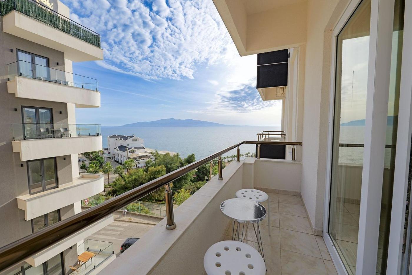 Helia Seaside Hotel Sarandë Exteriér fotografie