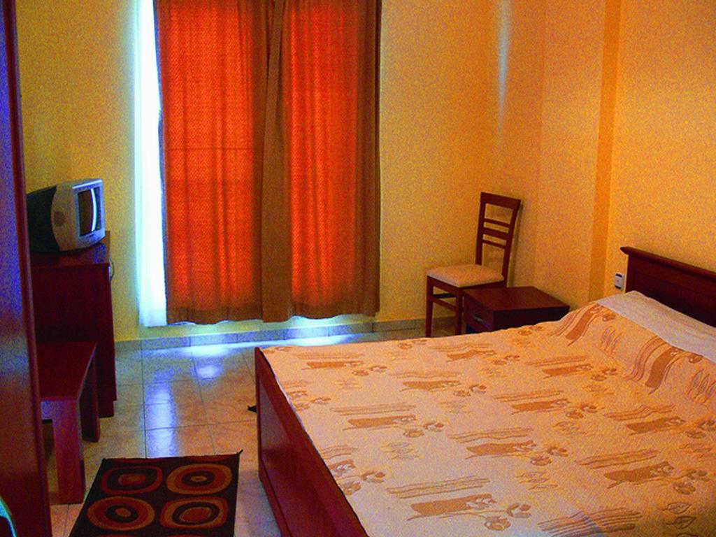 Helia Seaside Hotel Sarandë Pokoj fotografie